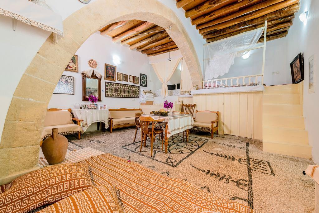 Kamariko Traditional House アファンドウ 部屋 写真